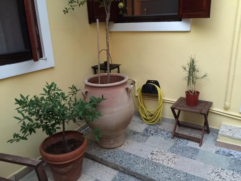 The Knight And The Pomegranate - Luxury Medieval Villa Родос Экстерьер фото