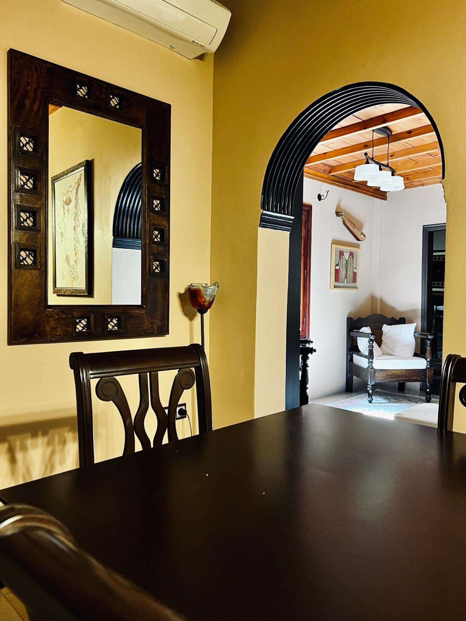 The Knight And The Pomegranate - Luxury Medieval Villa Родос Экстерьер фото
